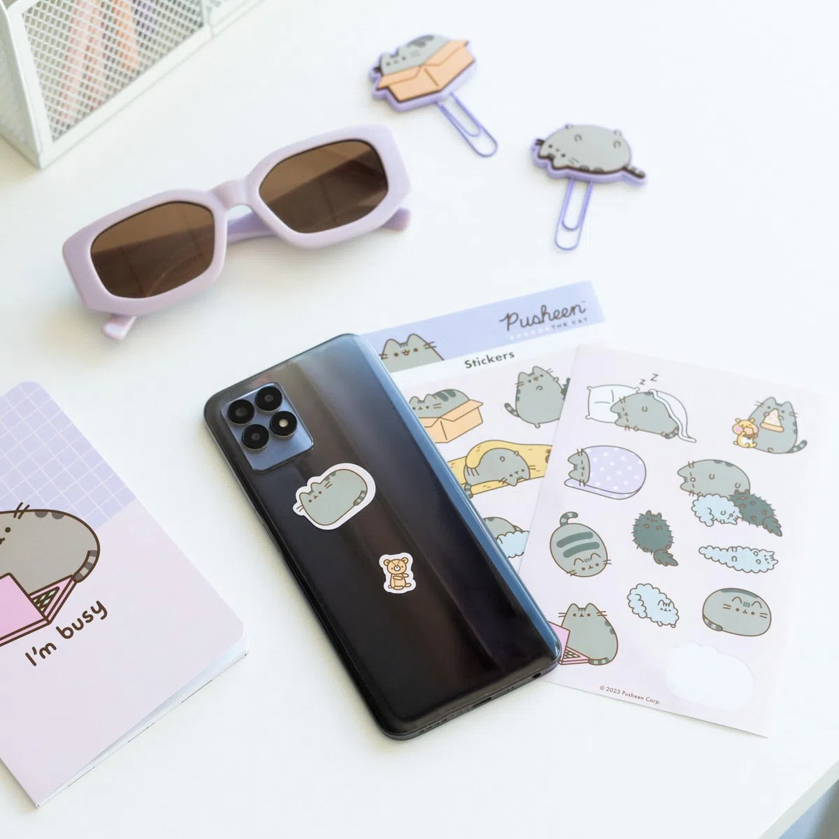 Grupo Erik Schreibwaren Set Pusheen Cat Kugelschreiber Bleistift mit Radiergummi - Federmäppchen Groß - Büroklammern - 4 Textmarker - Notizzettel Klebend Pusheen Fanartikel Kawaii Schulsachen