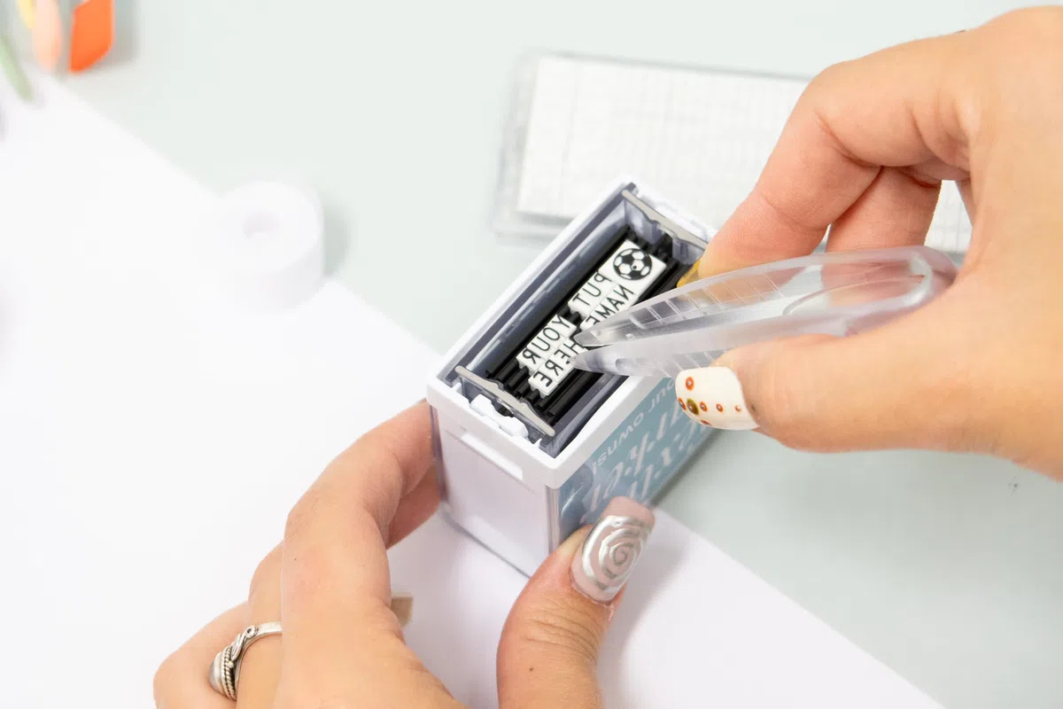 Mine Stamp Stempel für Kleidung und Bücher | Kompakter personalisierter Kleidungsmarker für Erwachsene und Kinder | Personalisierter Namensstempel für Kinderkleidung